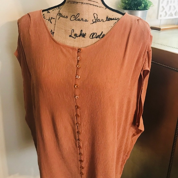 OUT OF THE BLUE SILK SUNTAN BLOUSE - Picture 2 of 4